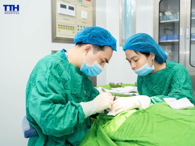 Địa chỉ cắt mí Perfect Eyes TTH và Mini Deep tốt nhất