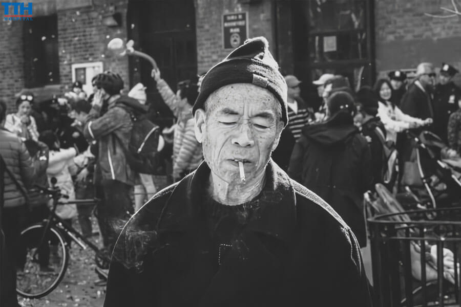 Bỏ qua việc kiểm soát các yếu tố có thể ảnh hưởng đến sự thành công của implant.