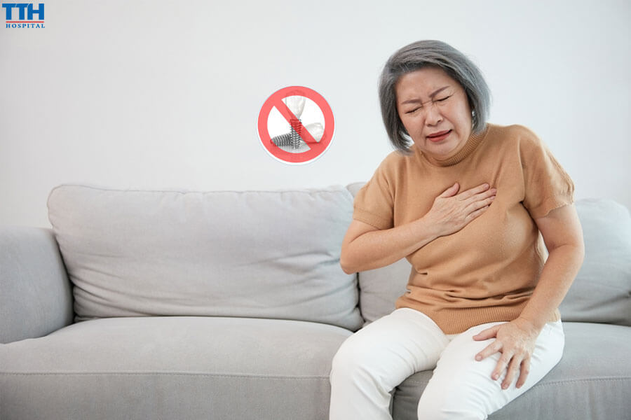 Chống chỉ định tuyệt đối Không Nên Trồng Răng Implant