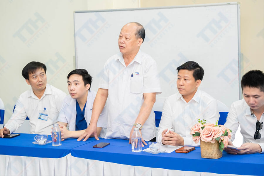 Chuyến thăm quan ý nghĩa của đoàn học viên cao học