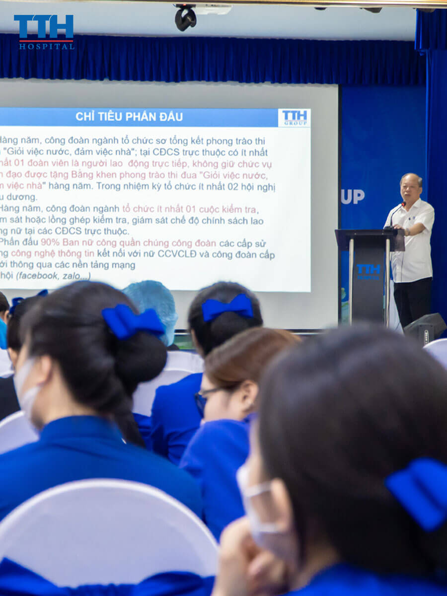 đồng chí Phan Sỹ Quyền - Chủ tịch công đoàn BV Thái Thượng Hoàng