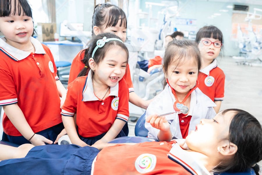 Hành trình khám phá thế giới y học