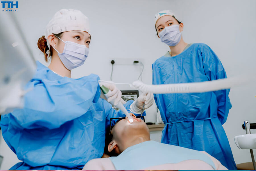 Hiểu rõ về quy trình trồng răng implant