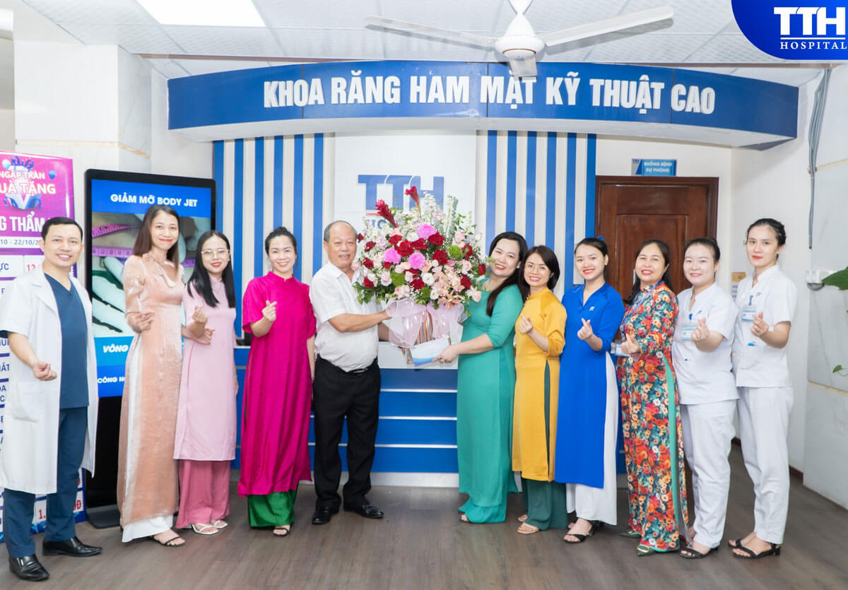 hình ảnh đẹp 4 trong ngày Phụ Nữ Việt Nam 20-10-2023