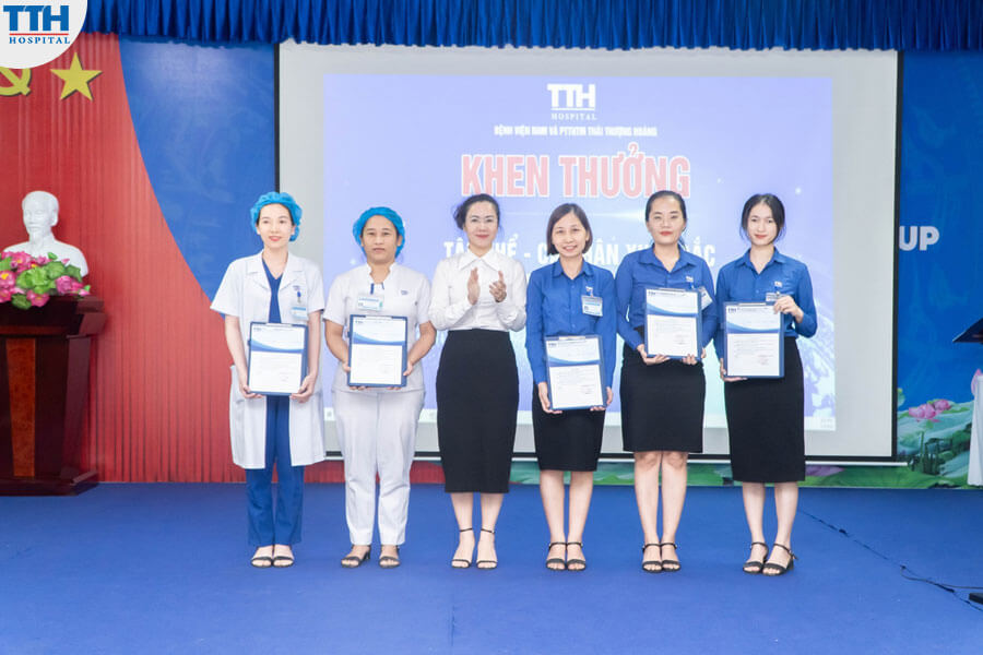 khoa, phòng và cá nhân đã đạt được thành tích xuất sắc trong tháng 3 năm 2024