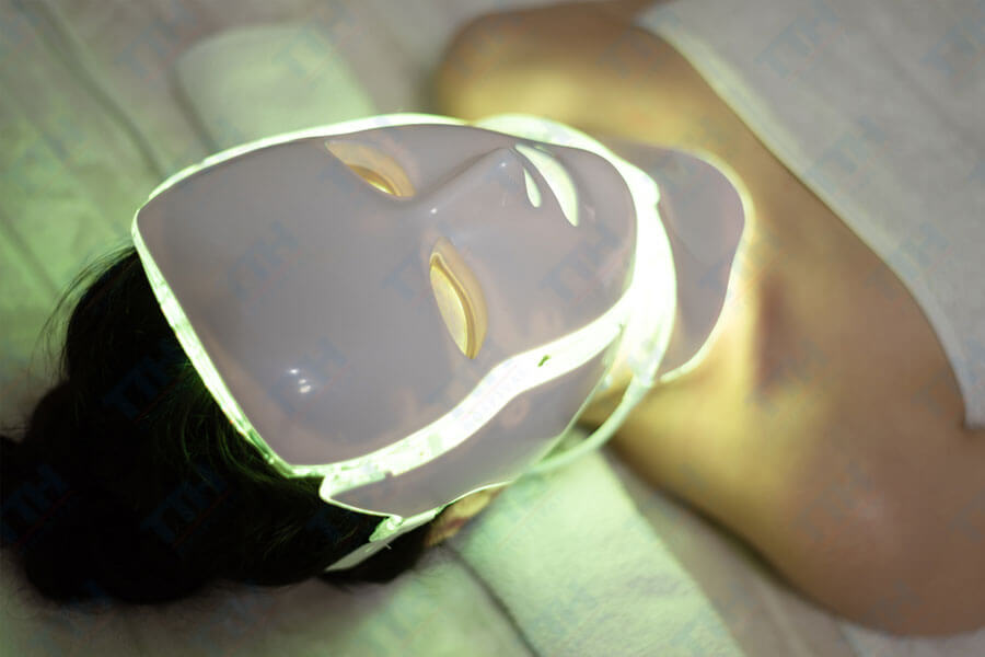 Liệu pháp ánh sáng LED