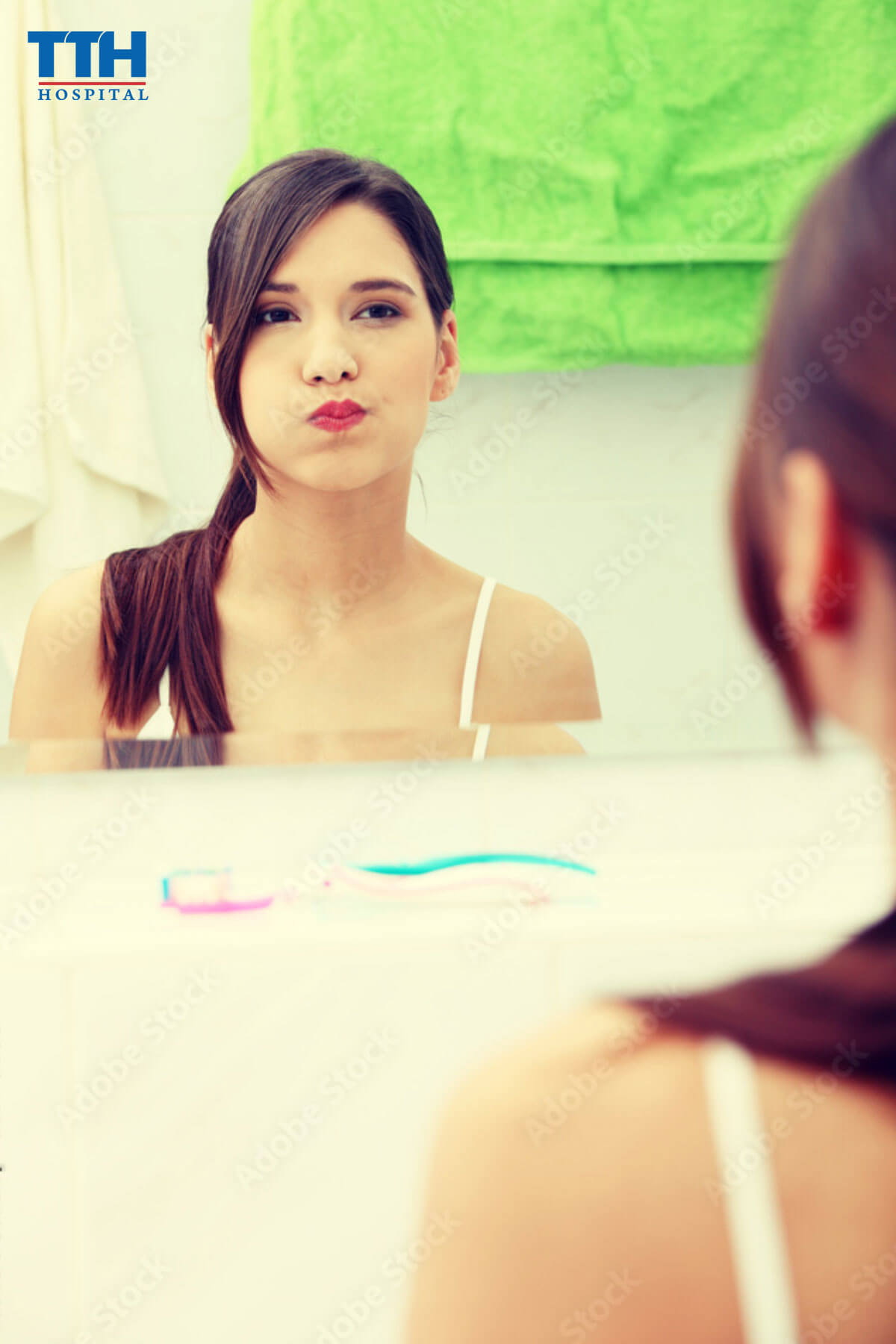 Ngậm Nước Muối giảm ê buốt hiệu quả cho răng sứ