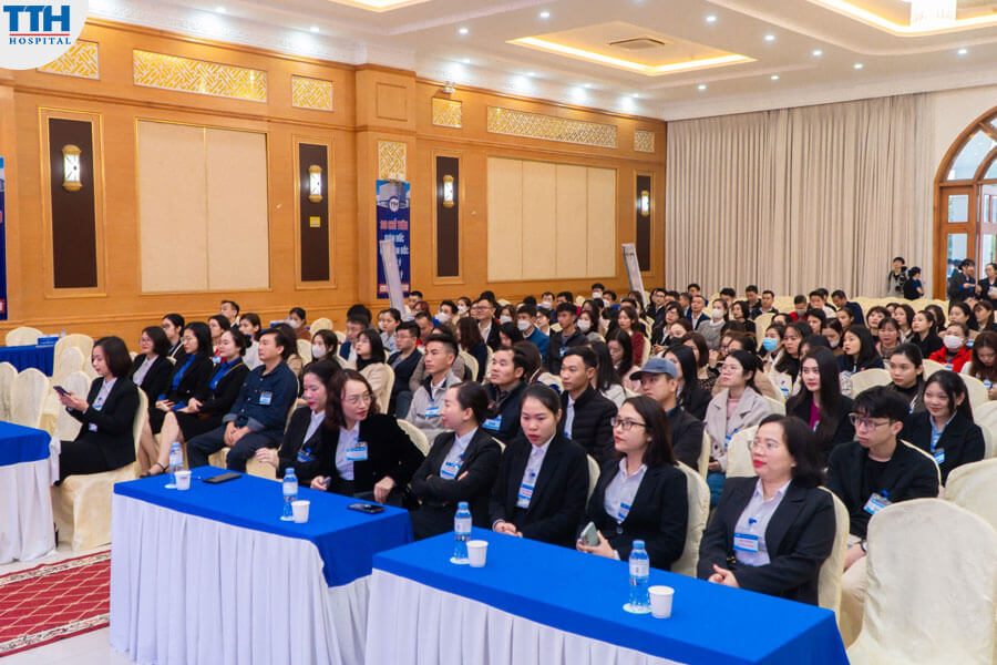 Ngày Hội Tuyển Dụng đã thu hút sự tham gia của hơn 450 ứng viên, đến từ các tỉnh thành lân cận