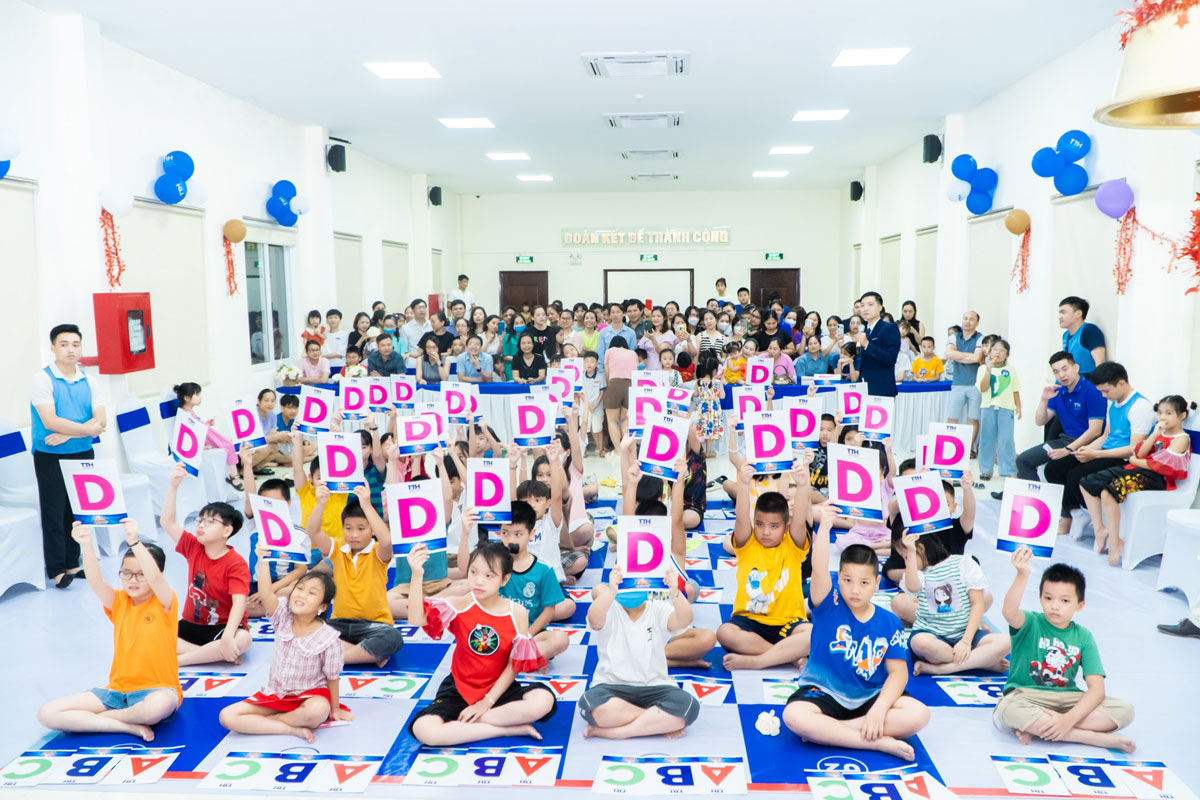 các cháu đã tranh tài với nhau với bộ câu hỏi thông minh và thú vị 