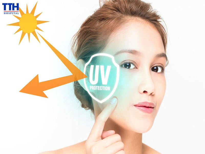 Sử dụng kem chống nắng mỗi ngày