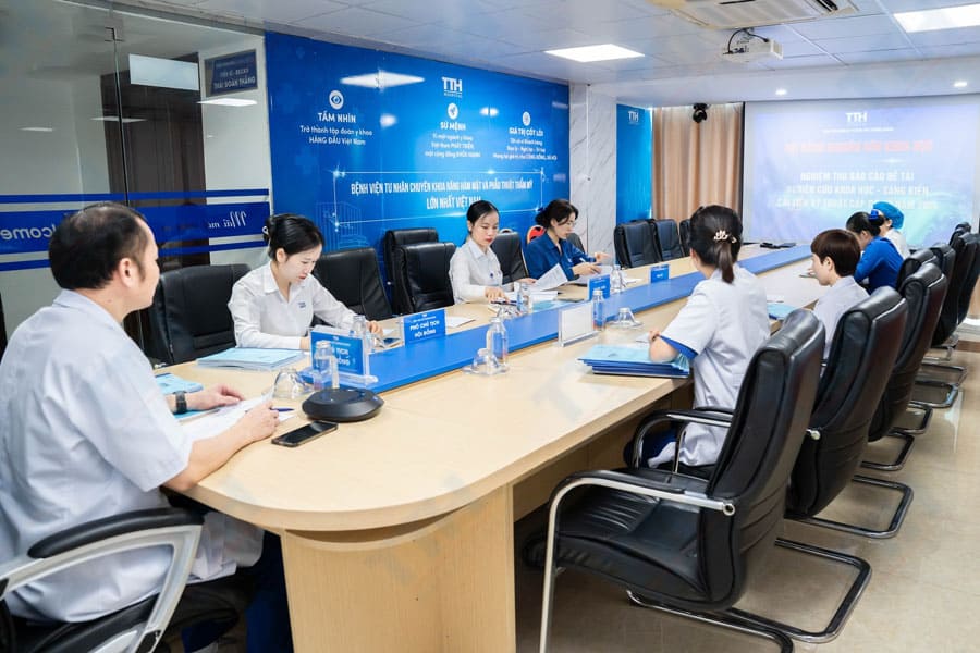 Tổng quan về buổi nghiệm thu Nghiên cứu khoa học năm 2024