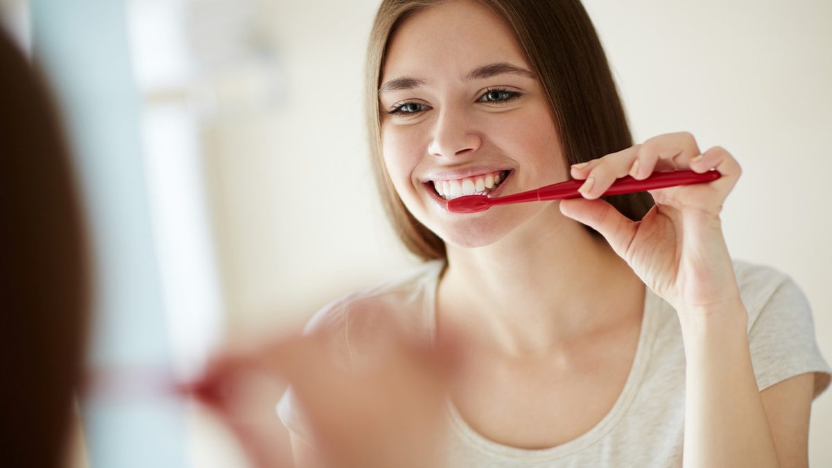 BẢO VỆ SỨC KHỎE RĂNG MIỆNG TRONG THỜI GIAN GIÃN CÁCH