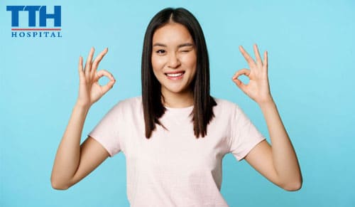 Răng "sáng bóng" sau Tết: 5 thói quen cần duy trì