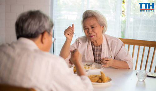 Trồng Răng Implant và Hệ Tiêu Hóa: Mối Liên Hệ Chặt Chẽ Ít Người Biết