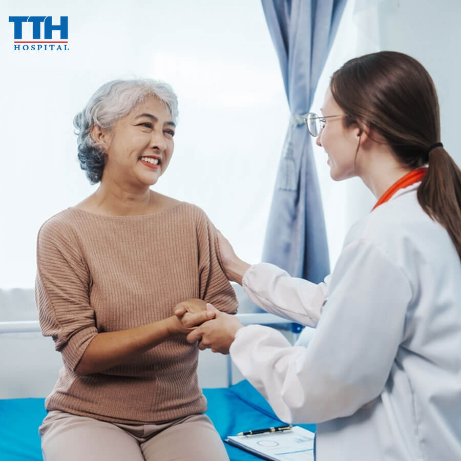 Trồng Răng Implant Ở Người Bị Loãng Xương